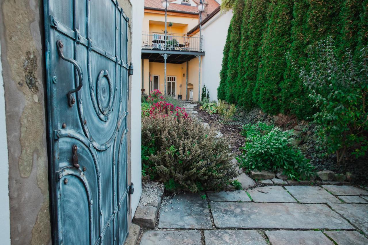 Hotel Templ Mikulov Exterior foto